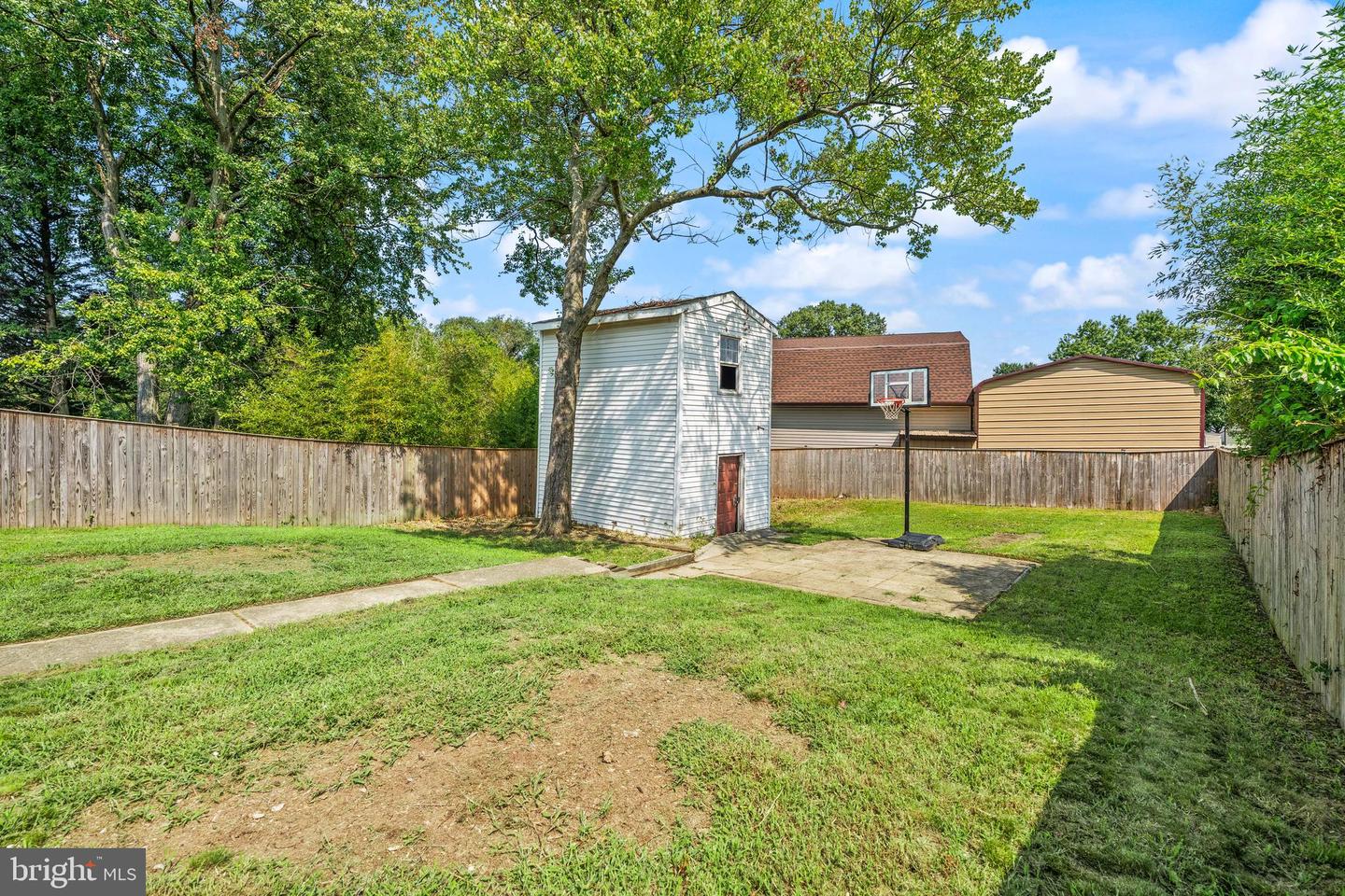 322 Maryland Ave Ne Property Photo 55