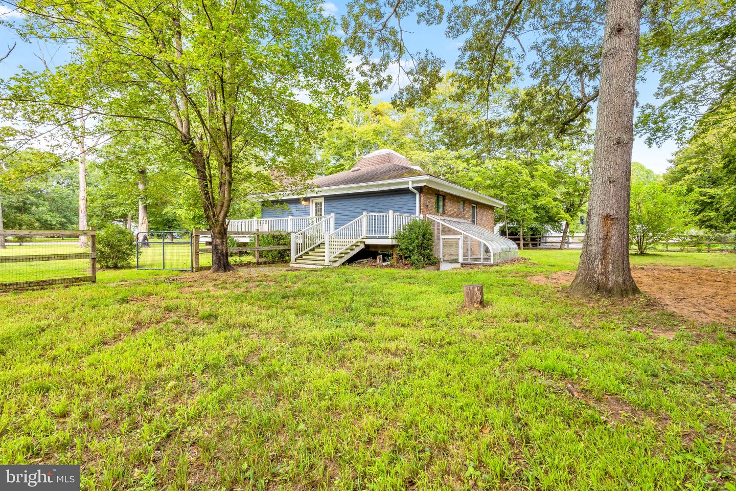 875 Harwood Rd Property Photo 45
