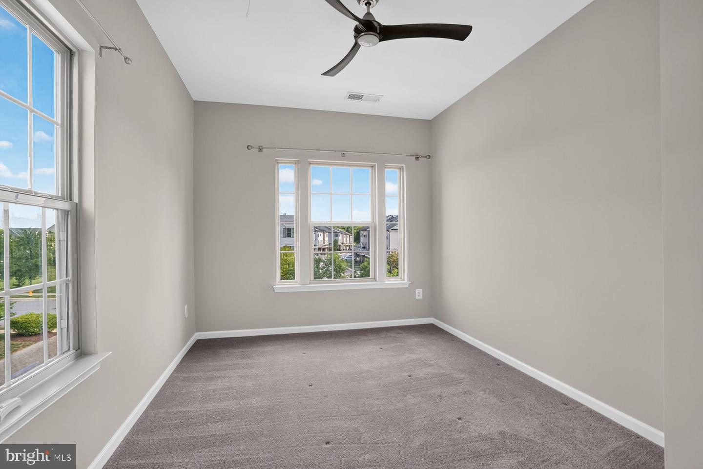 7649 Telamon Way Property Photo 25
