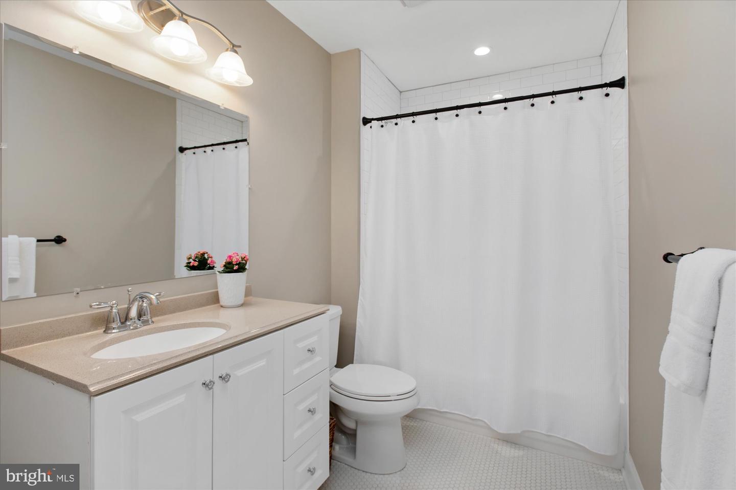 14 Hull Ave Property Photo 52