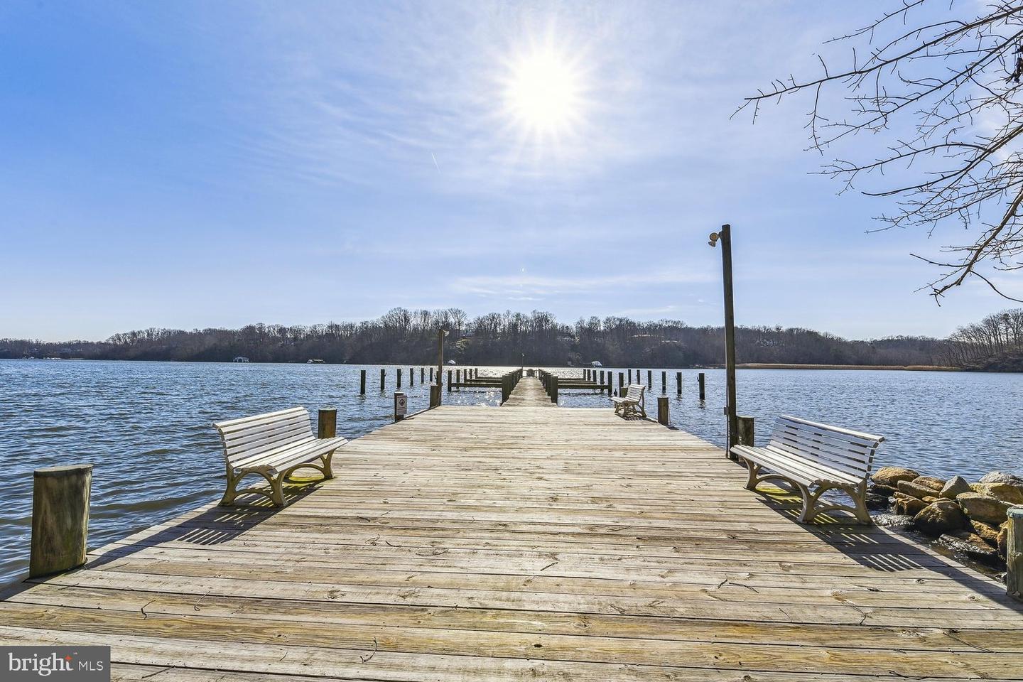 913 Mastline Dr Property Photo 40