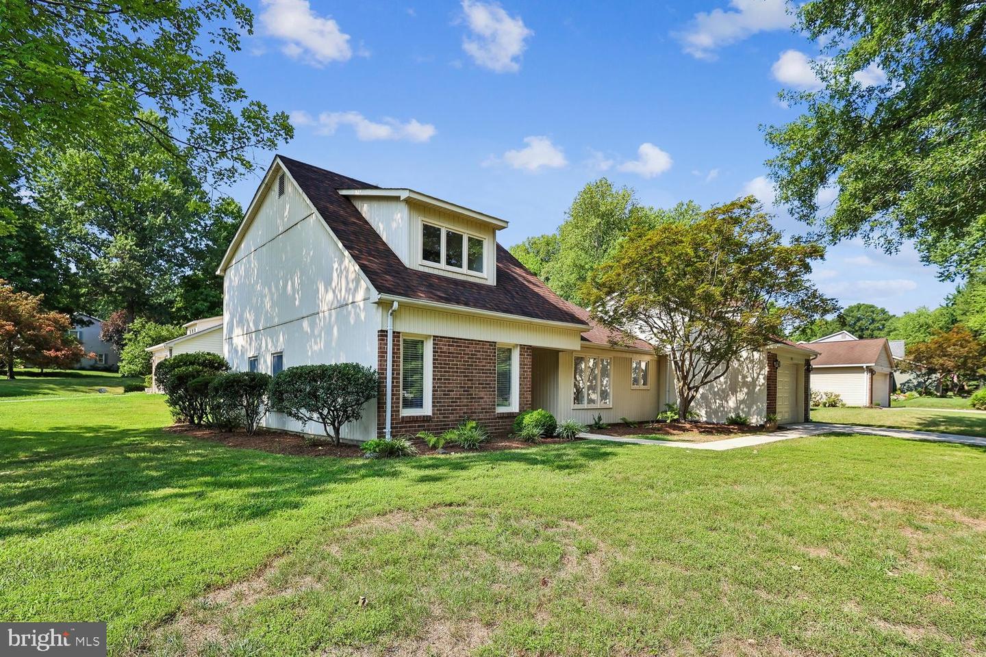 913 Mastline Dr Property Photo 47