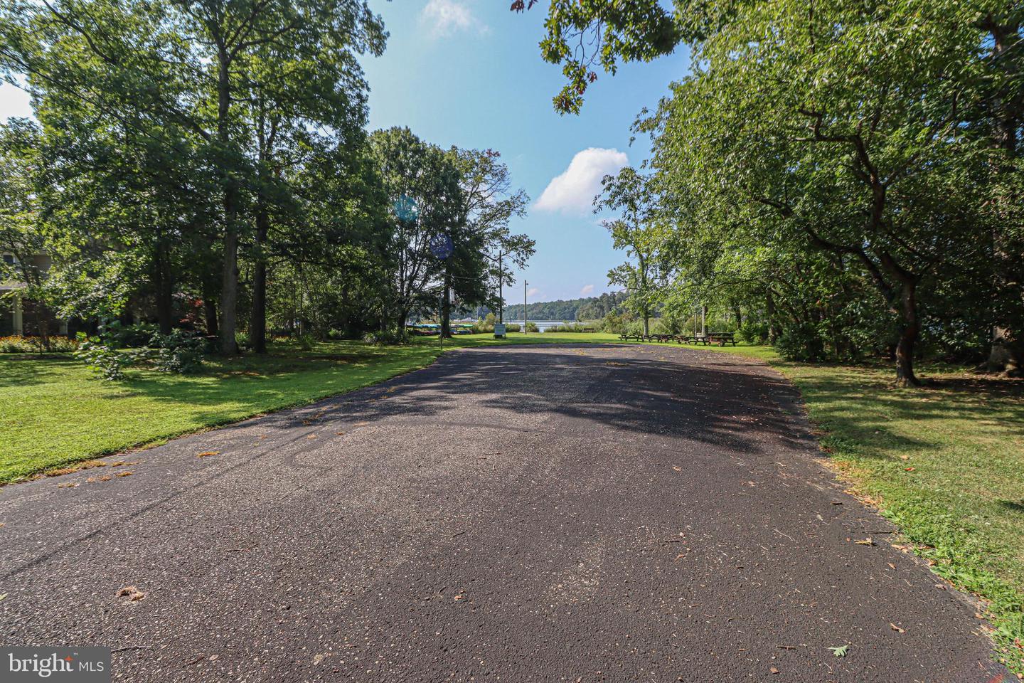 3935 W Shore Dr Property Photo 44