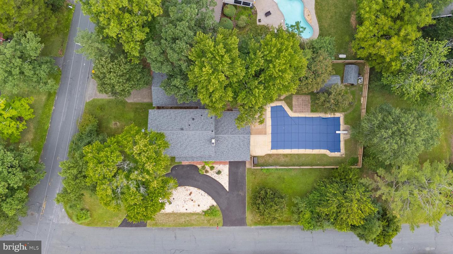 3935 W Shore Dr Property Photo 47