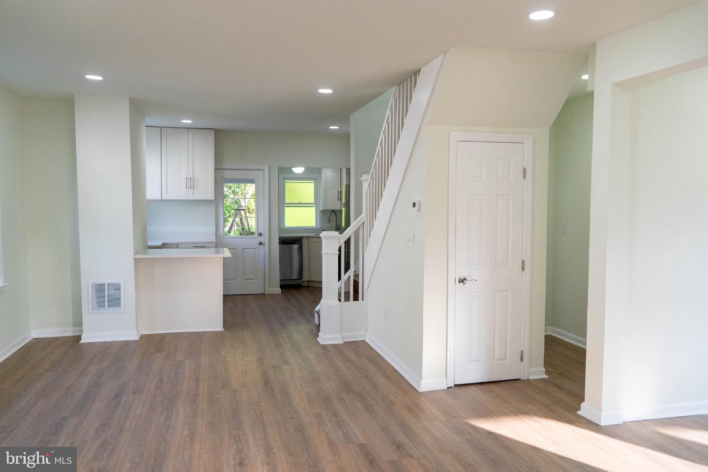 6834 Baltimore Annapolis Blvd Property Photo 11