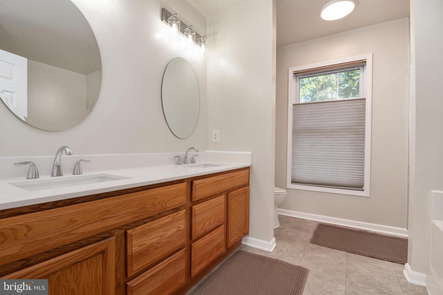 3540 Edgemont St Property Photo 27