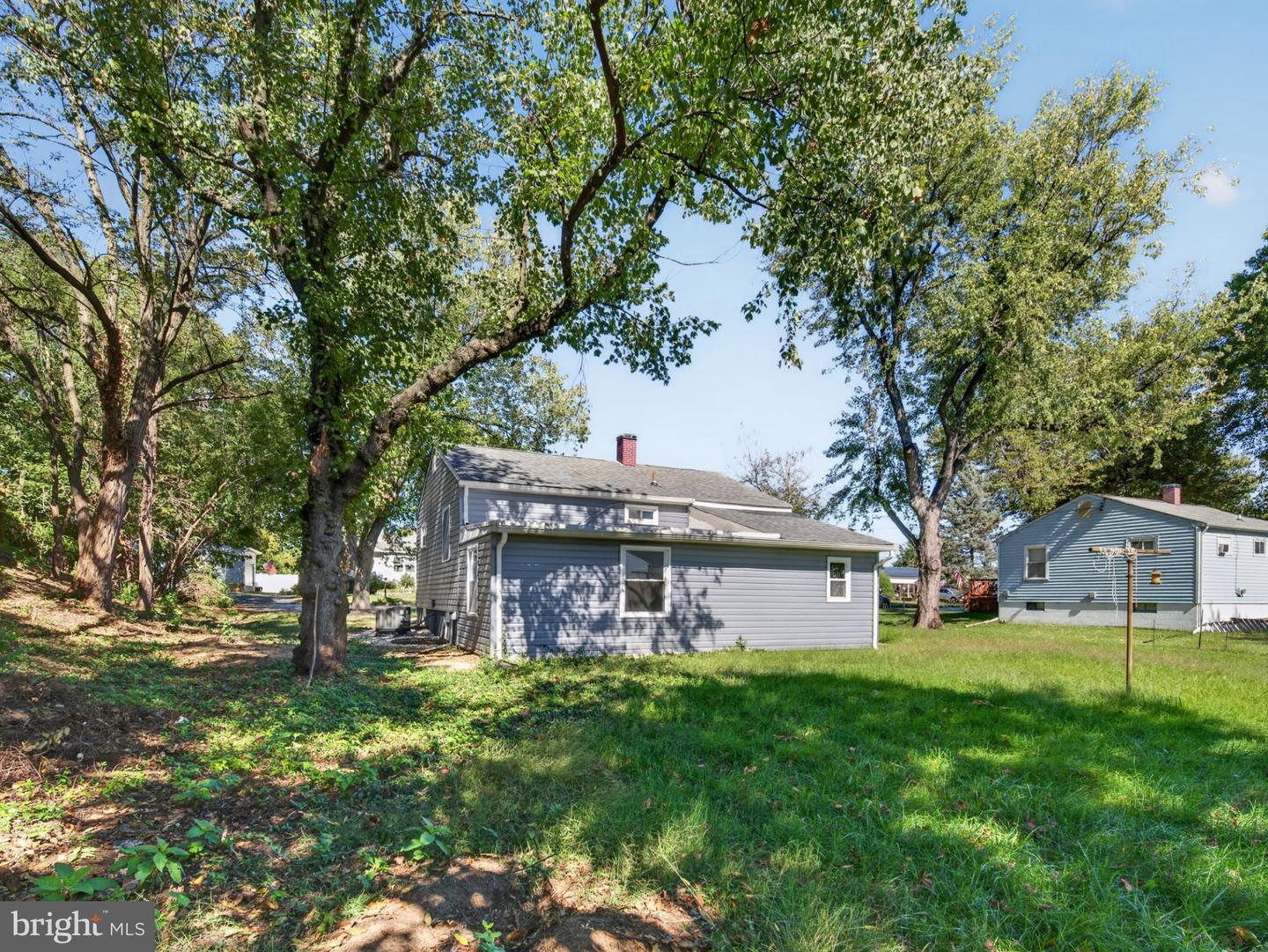 1 Fernglen Ave Property Photo 47