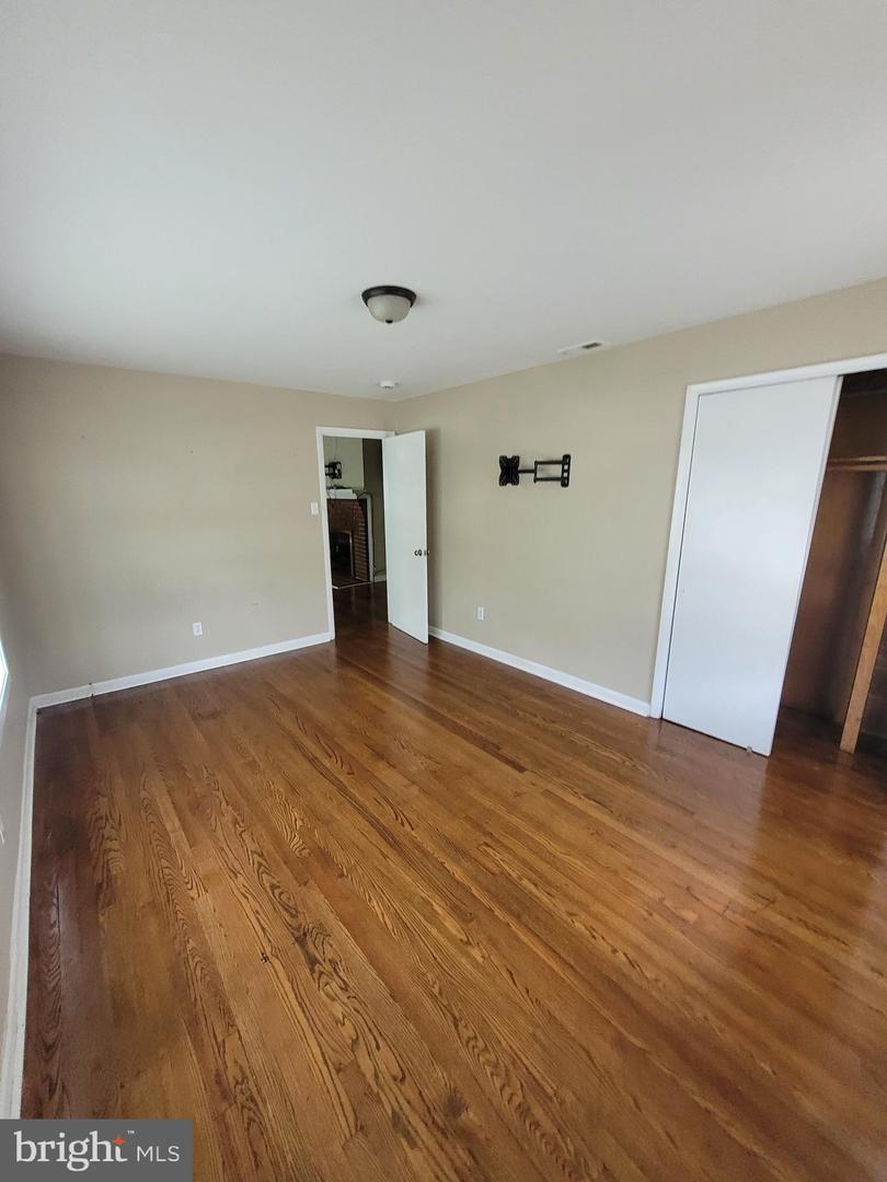 409 Phelps Ave Property Photo 2