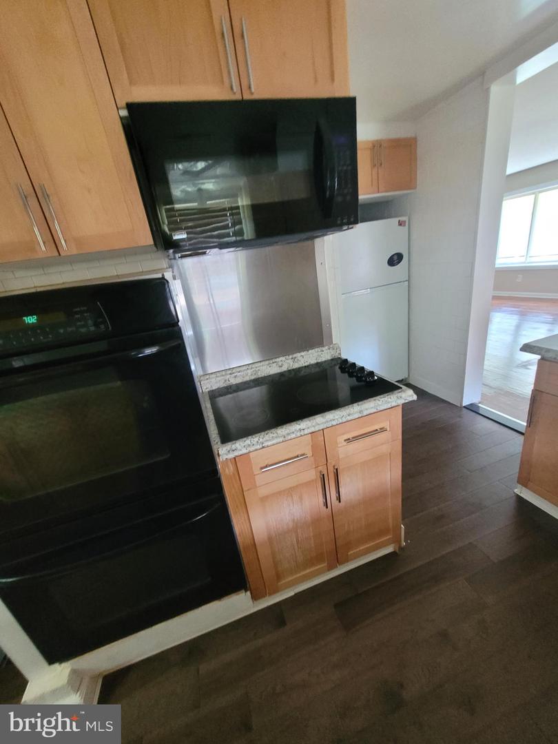 409 Phelps Ave Property Photo 11