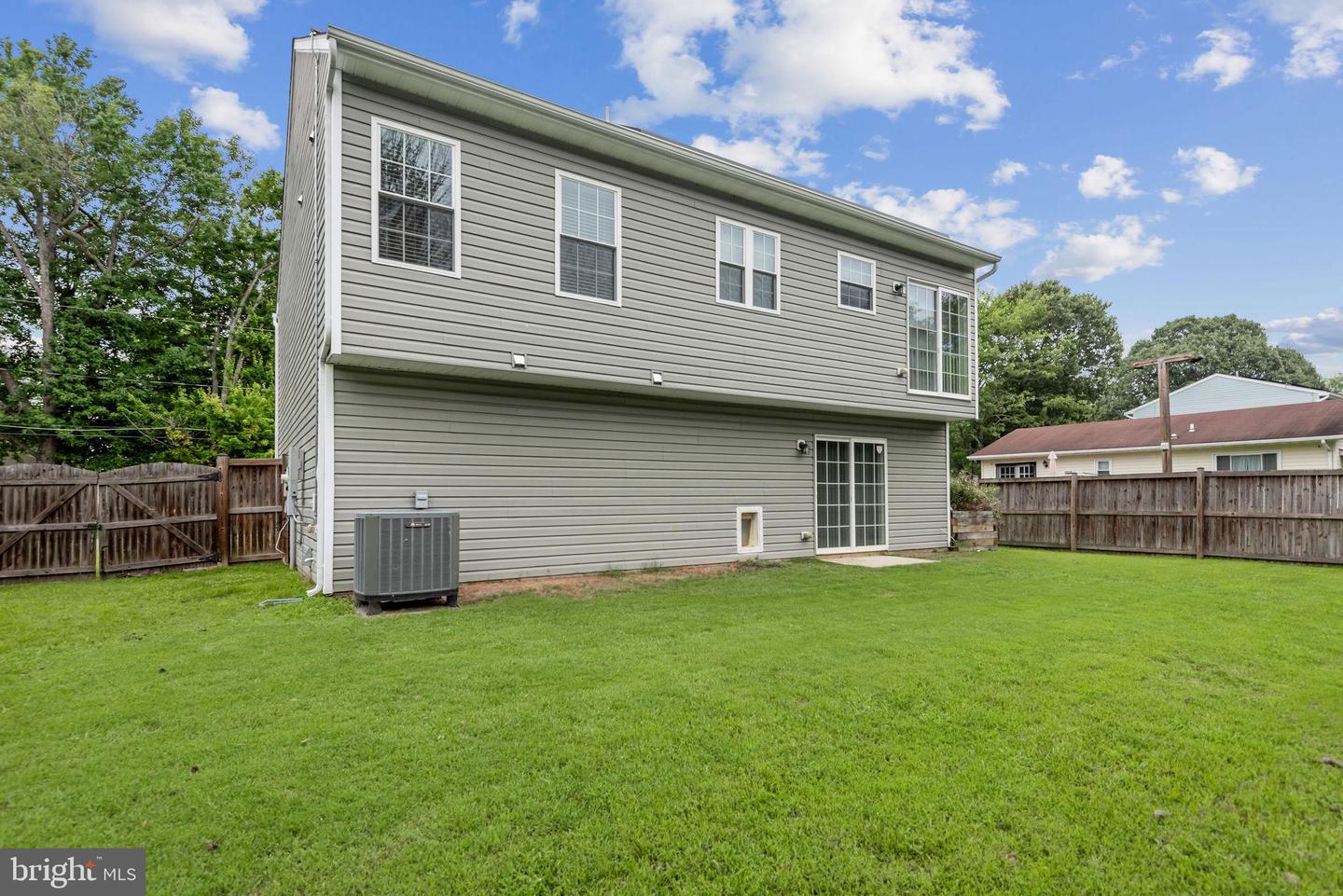 1175 Maple Ave Property Photo 26