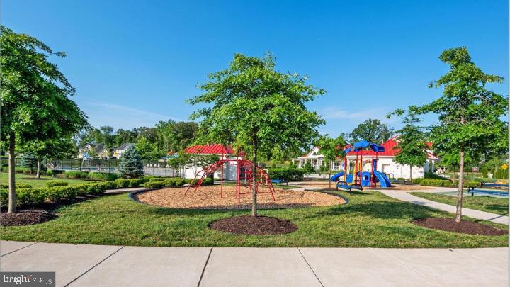 8220 Hickory Hollow Dr Property Photo 11