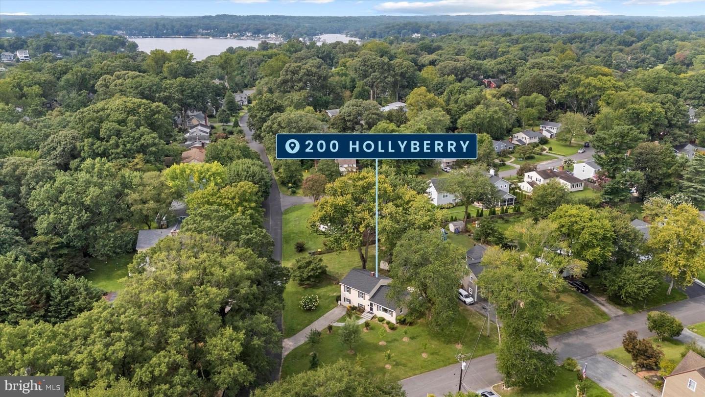 200 Hollyberry Rd Property Photo 13
