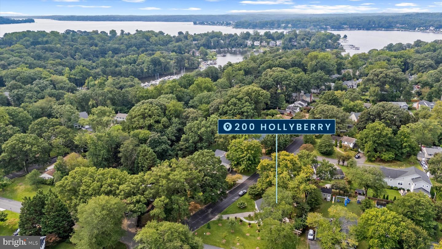 200 Hollyberry Rd Property Photo 14