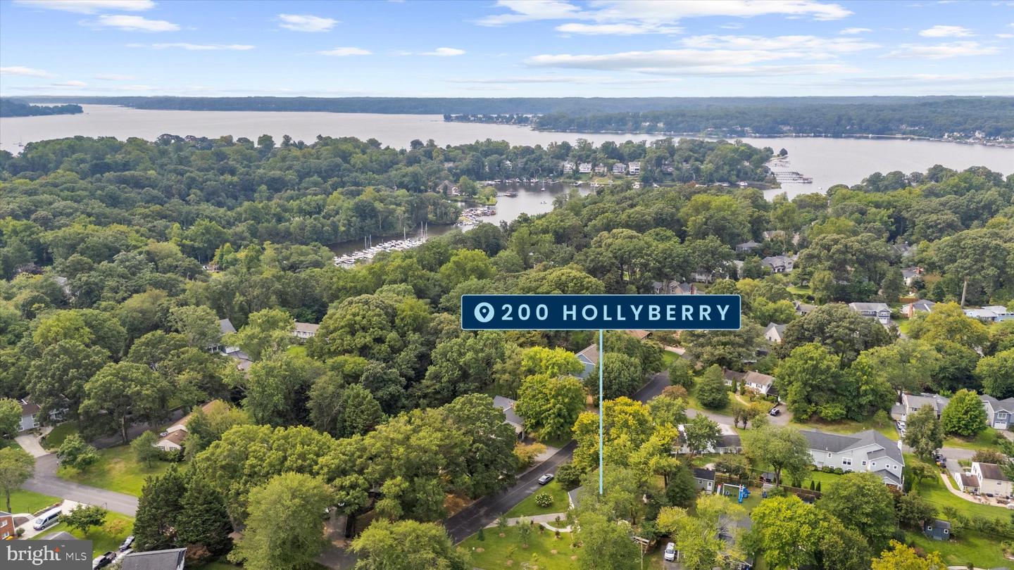 200 Hollyberry Rd Property Photo 15