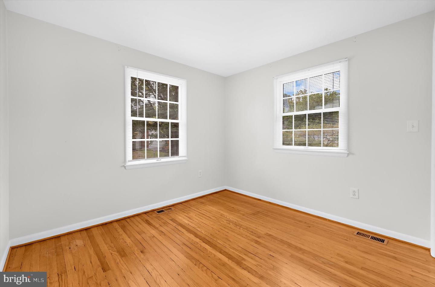 200 Hollyberry Rd Property Photo 57