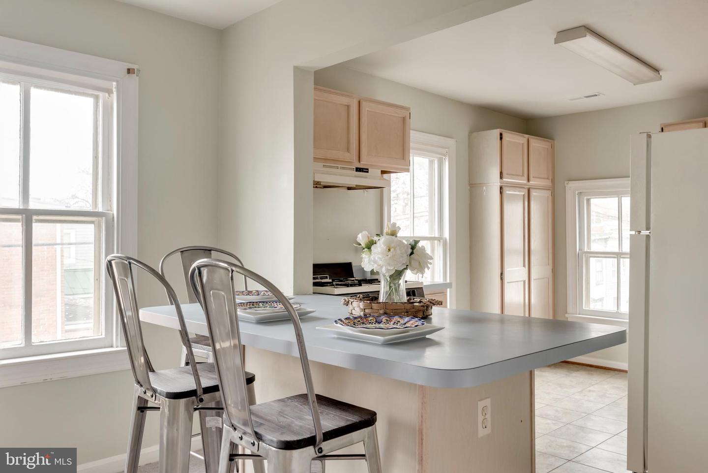 101 Charles St #c Property Photo 8