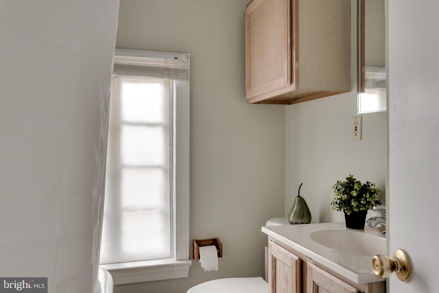 101 Charles St #c Property Photo 18