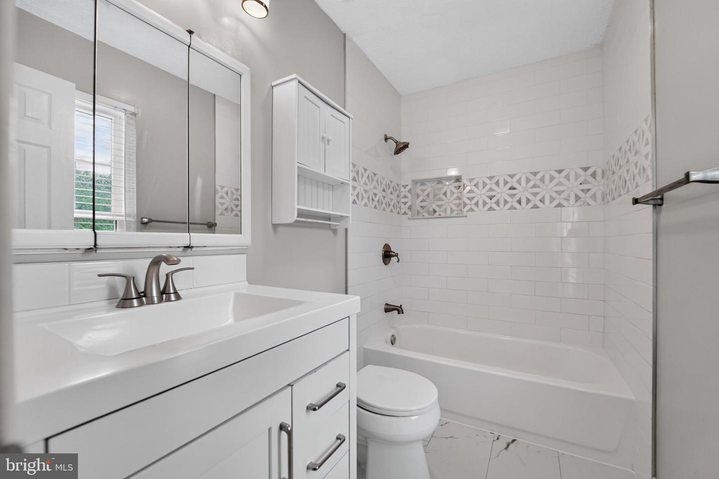 2089 Lower Ct Property Photo 6
