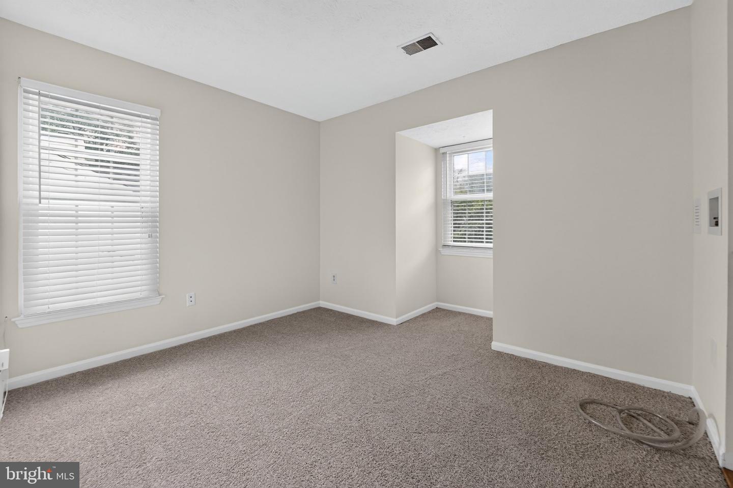2089 Lower Ct Property Photo 9