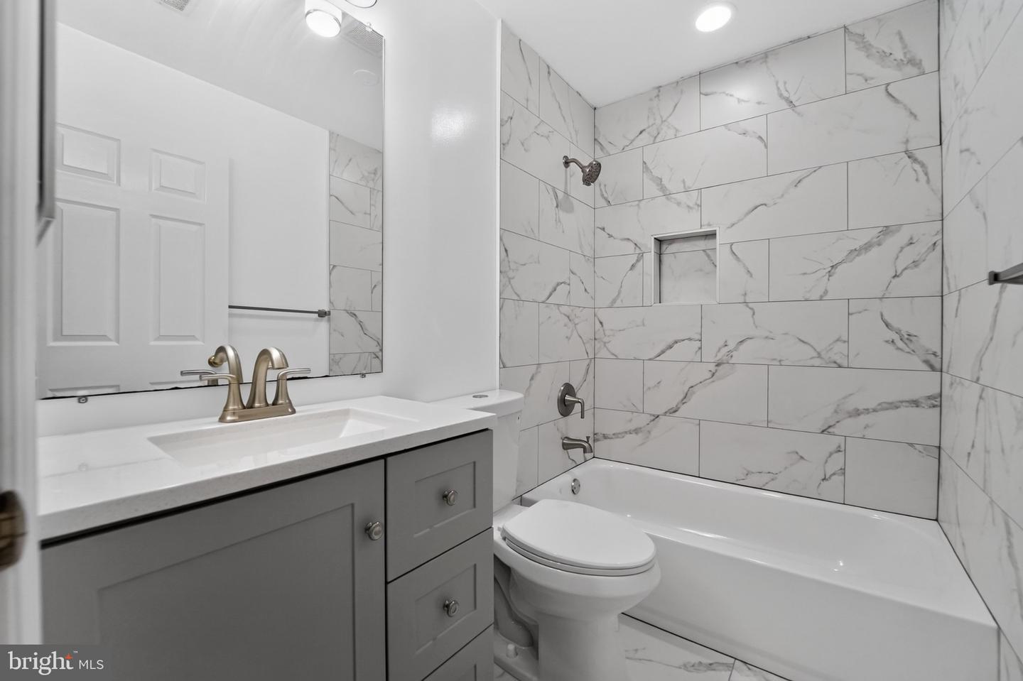 2089 Lower Ct Property Photo 11