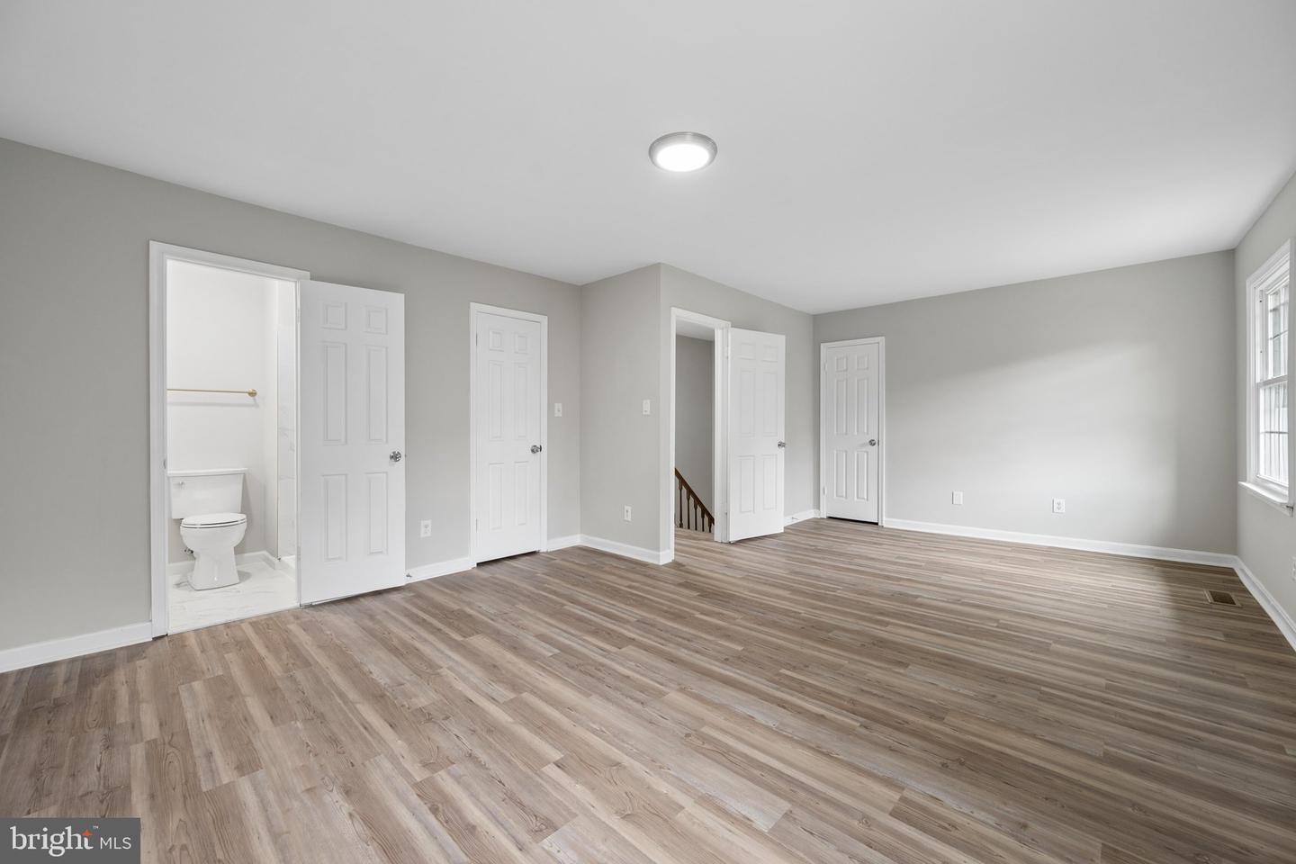 1151 Jeffrey Dr Property Photo 28