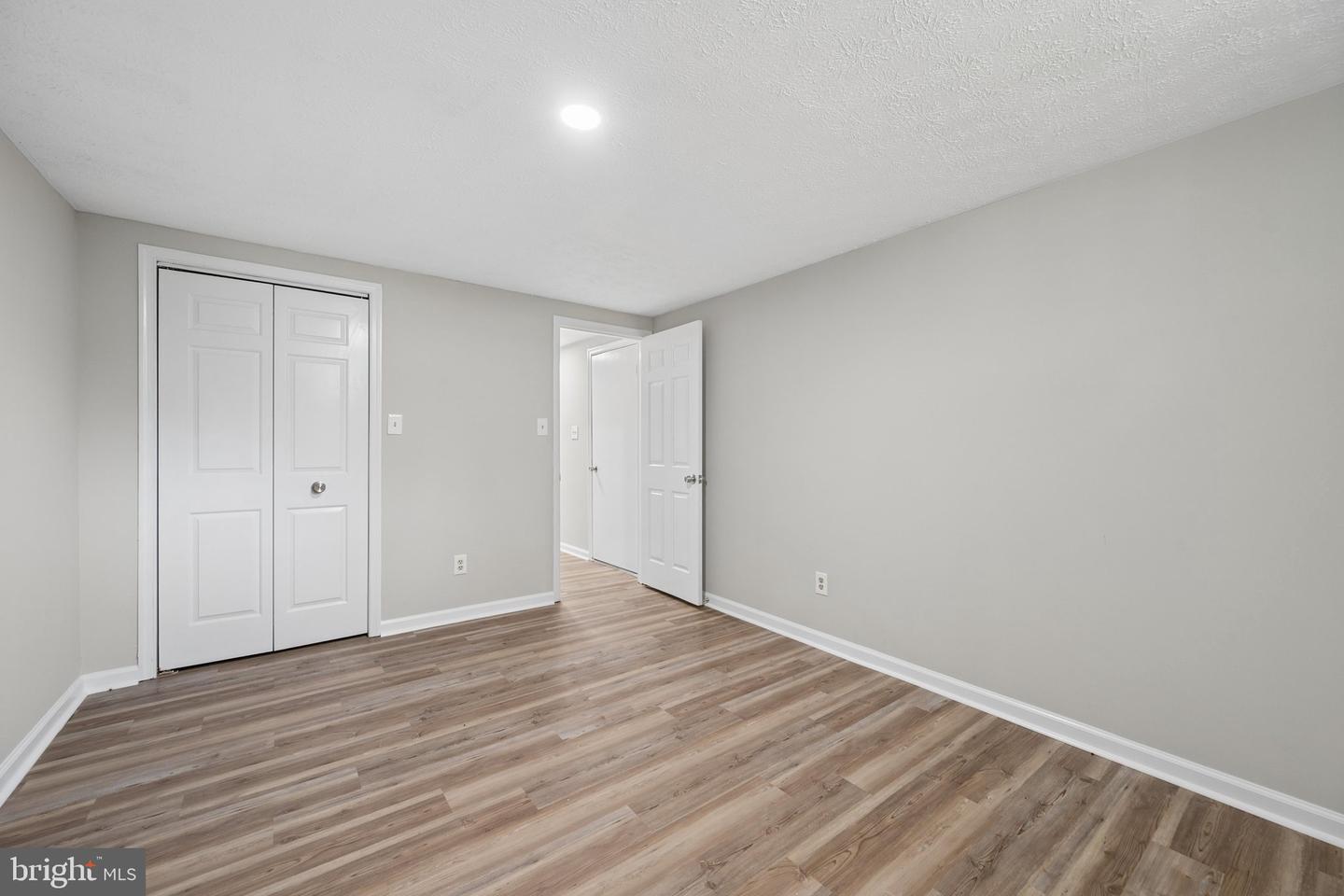 1151 Jeffrey Dr Property Photo 43