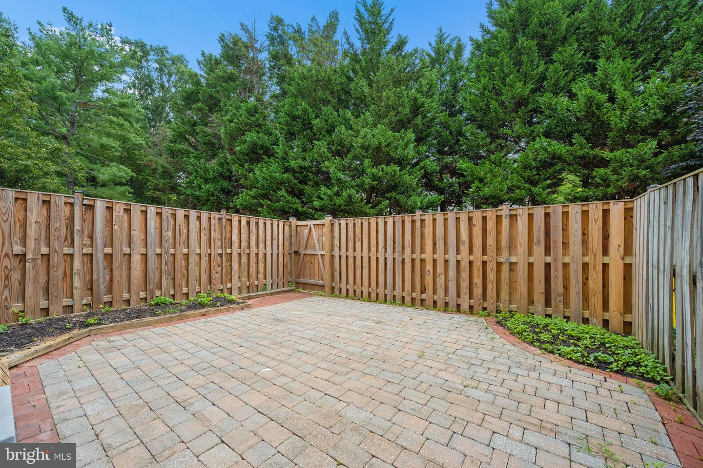 1151 Jeffrey Dr Property Photo 47