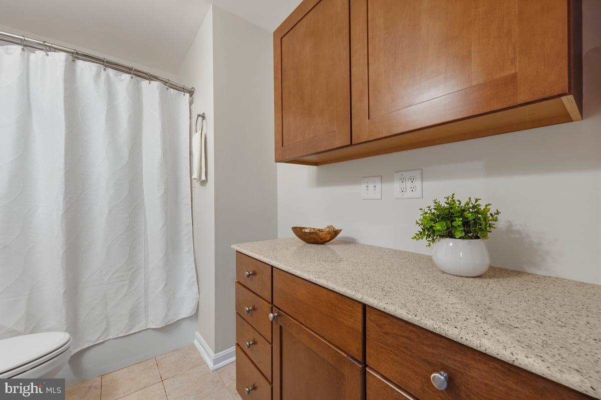 1725 W Bancroft Ln Property Photo 17