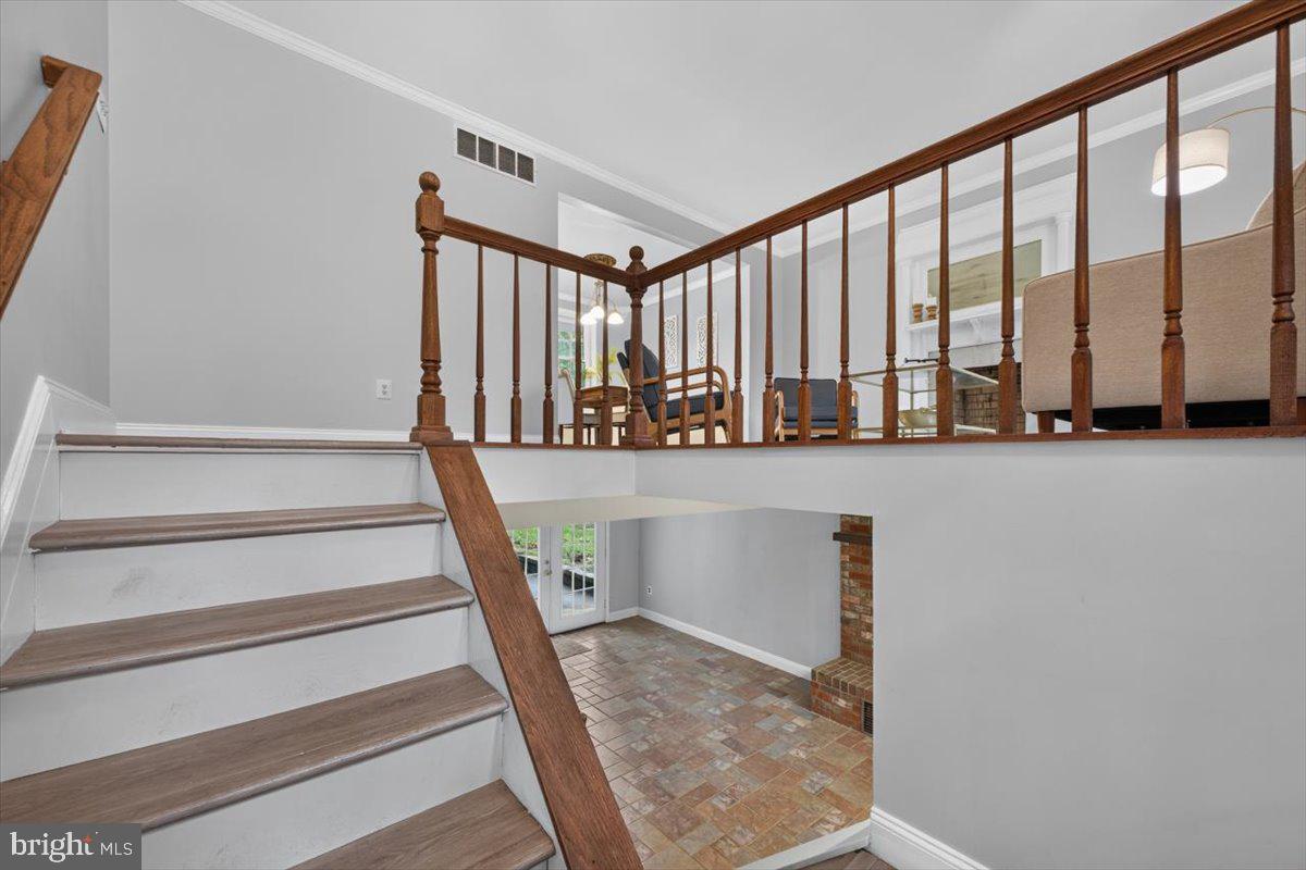 1075 Sun Valley Dr Property Photo 5