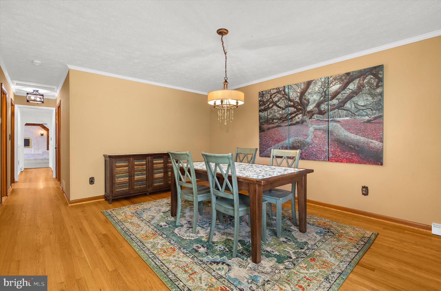 1689 Twickenham Rd Property Photo 15
