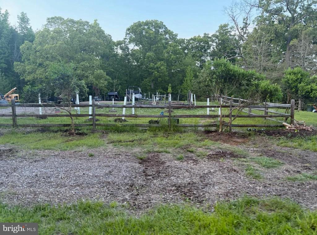 800 N Shore Dr N Property Photo 5