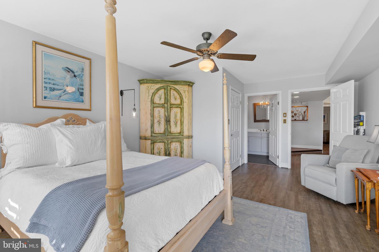 7026 Channel Village Ct #t2 Property Photo 13