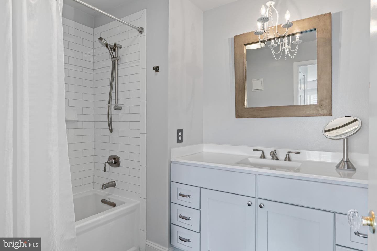 7026 Channel Village Ct #t2 Property Photo 18