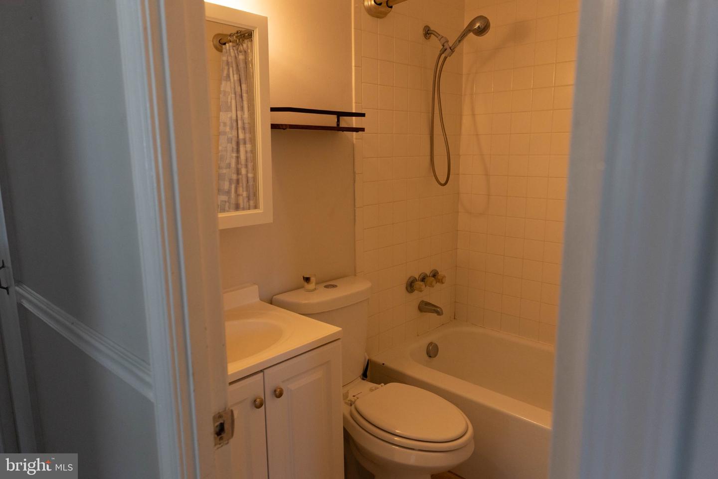 325 Londontown Rd Property Photo 17