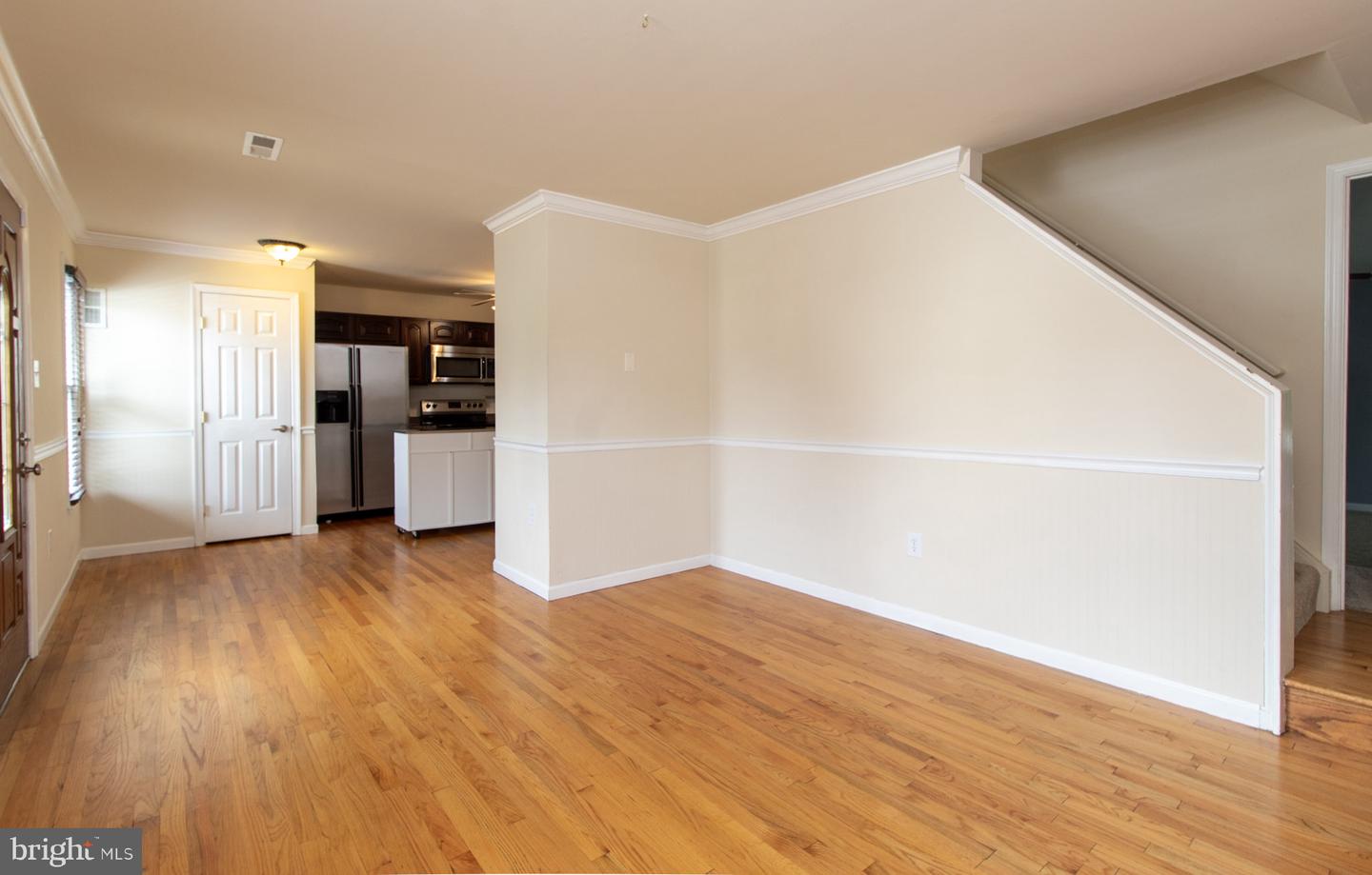 1036 Hyde Park Dr Property Photo 3