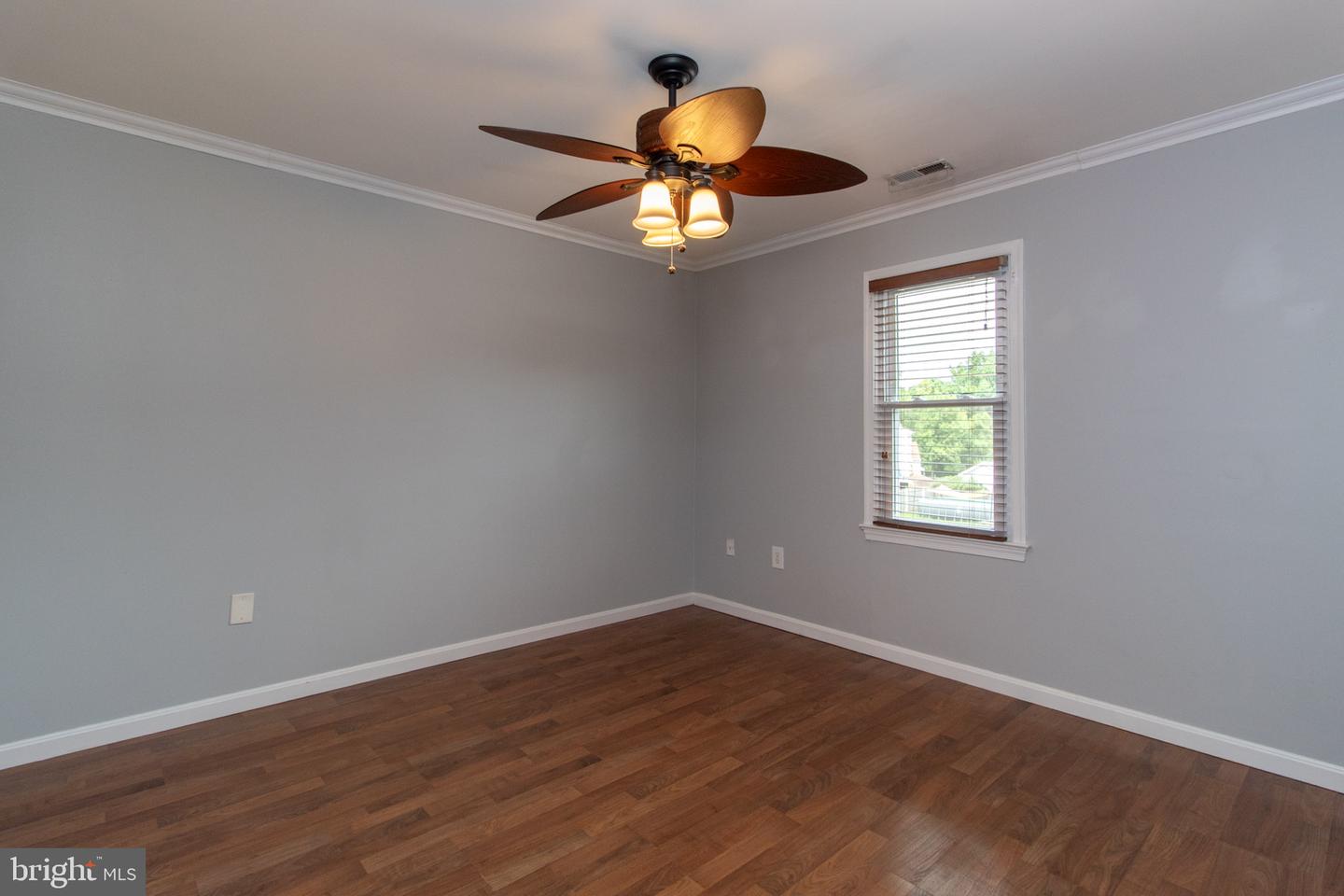 1036 Hyde Park Dr Property Photo 12