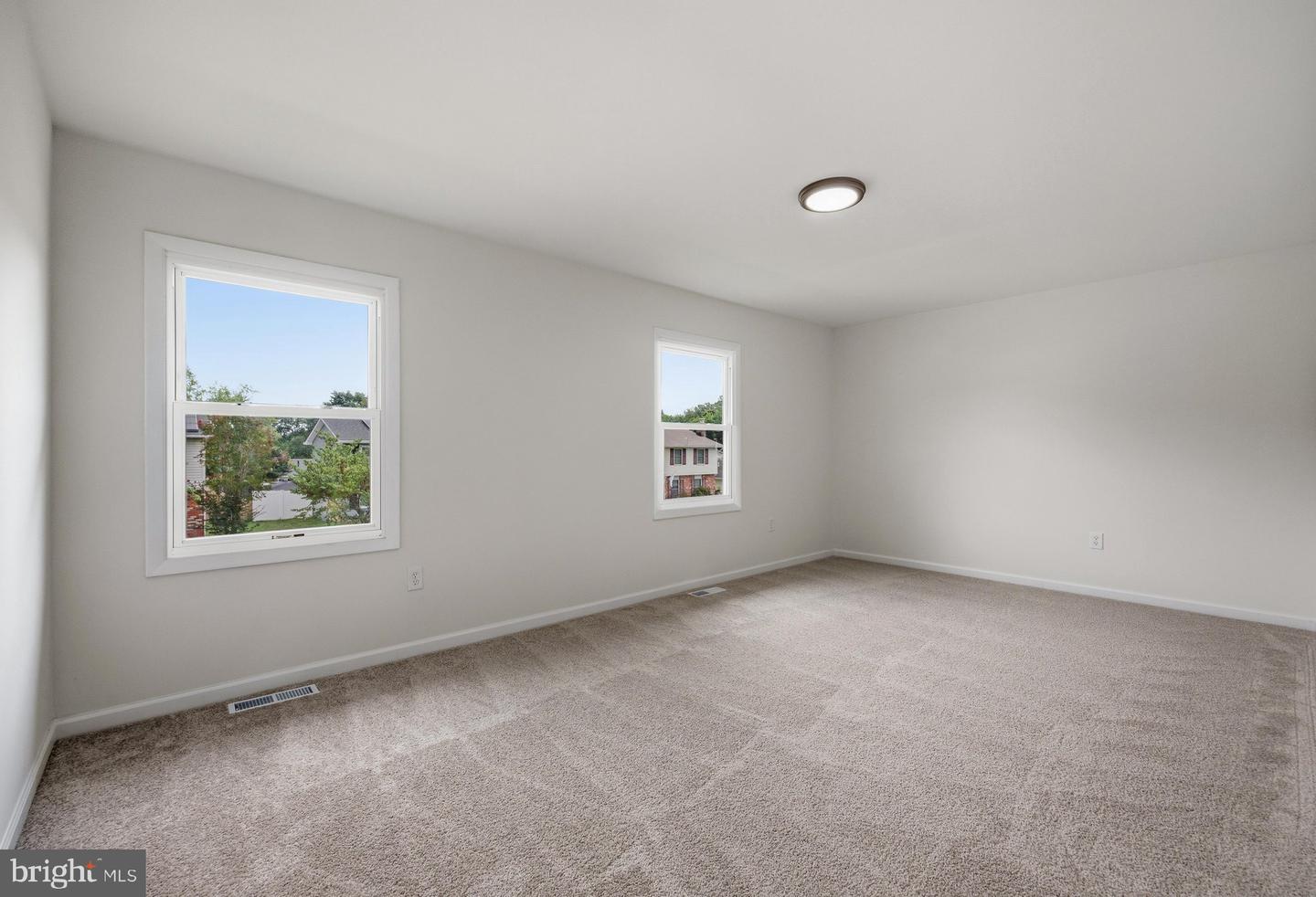984 Fall Circle Way Property Photo 22