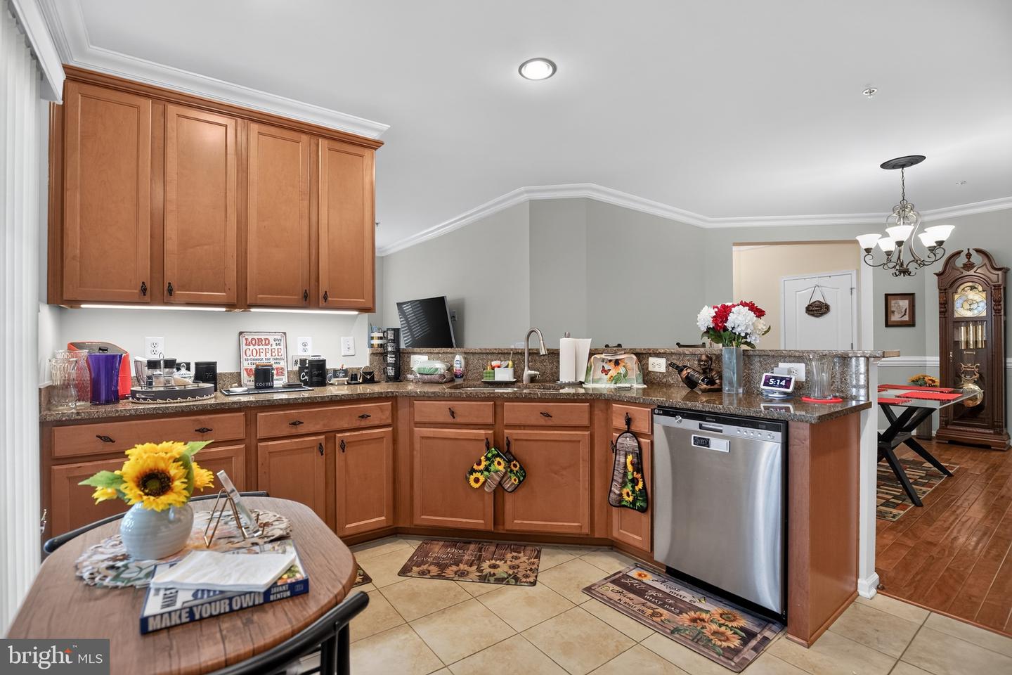 1411 Wigeon Way #304 Property Photo 9