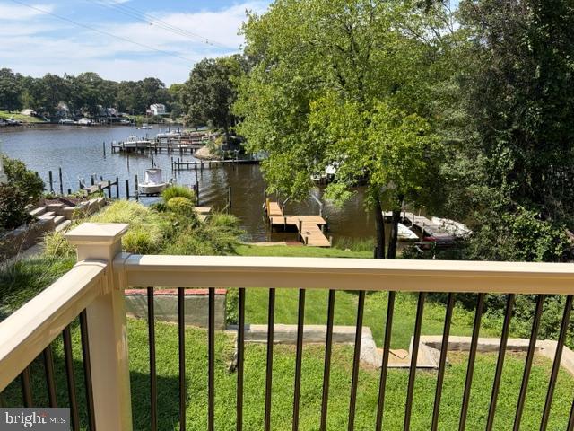 282 Riverside Dr Property Photo 1