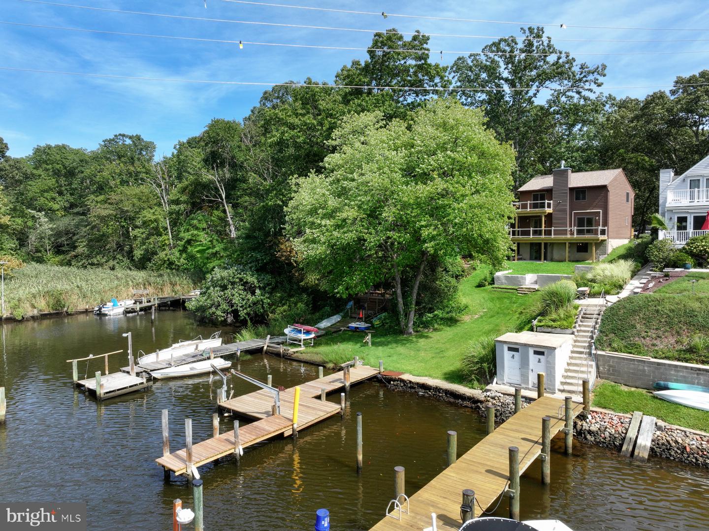 282 Riverside Dr Property Photo 23