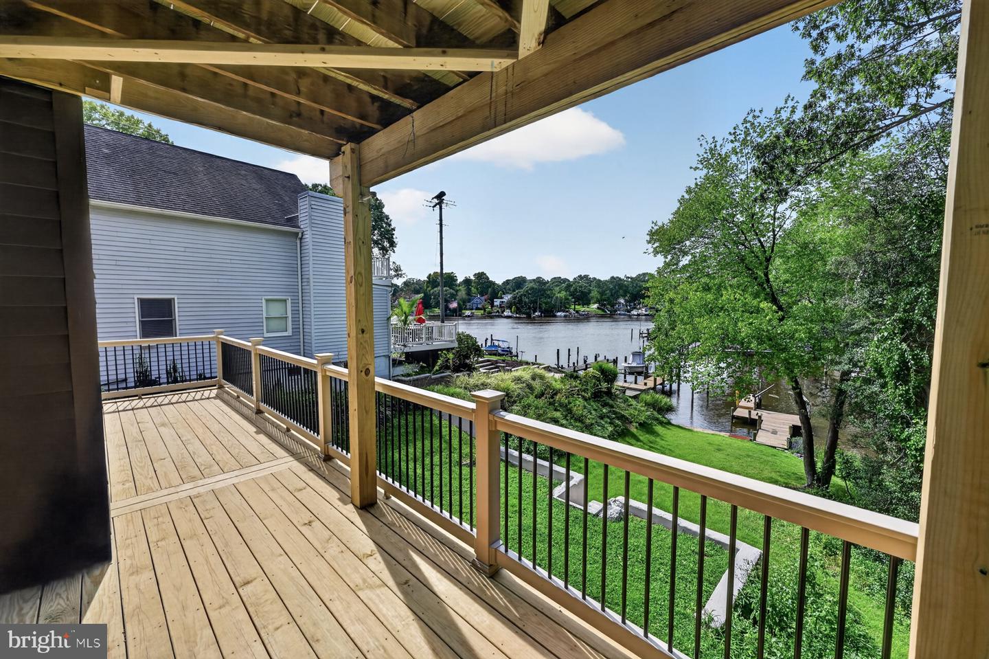 282 Riverside Dr Property Photo 48