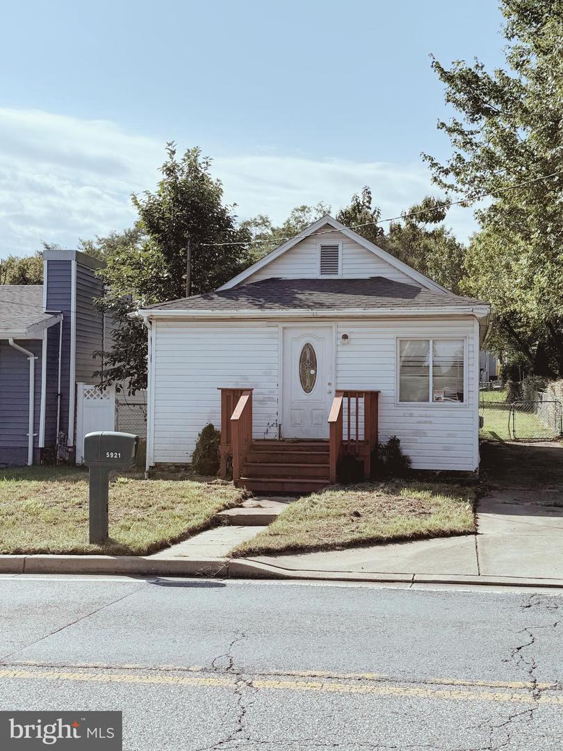 5921 BELLE GROVE RD Property Photo 1