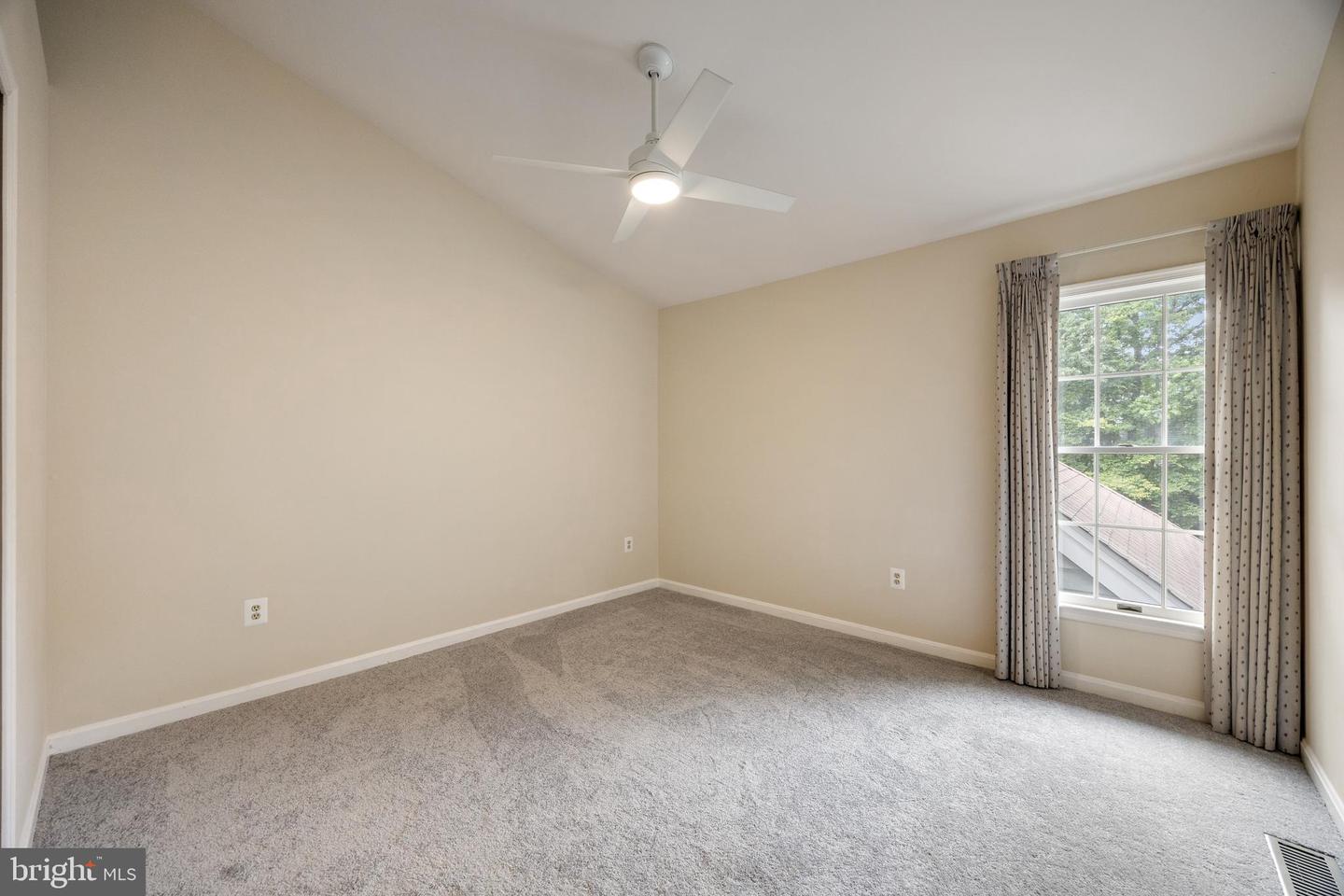 126 Spring Place Way Property Photo 25