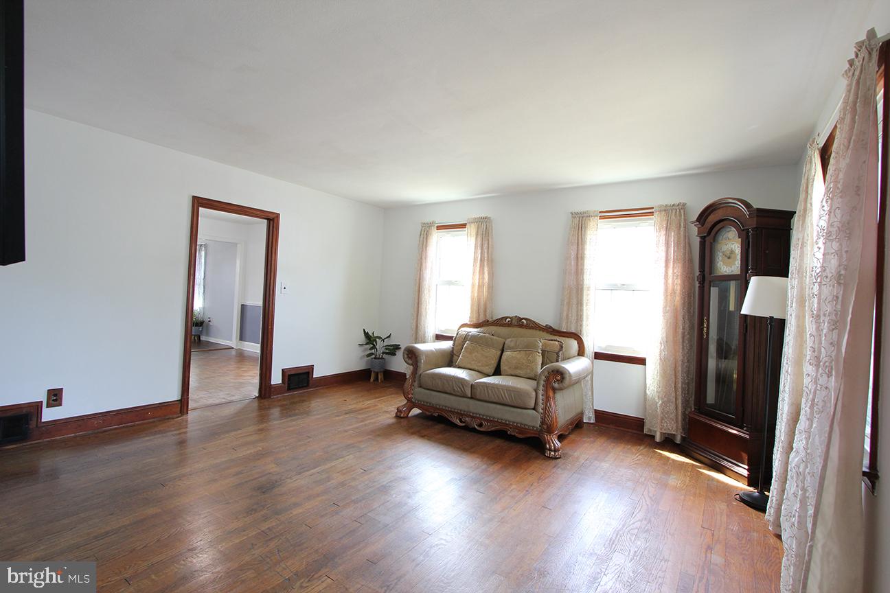 1311 President St Property Photo 15