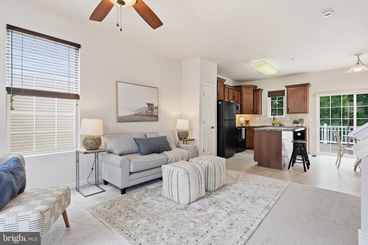 6852 Warfield St Property Photo 10