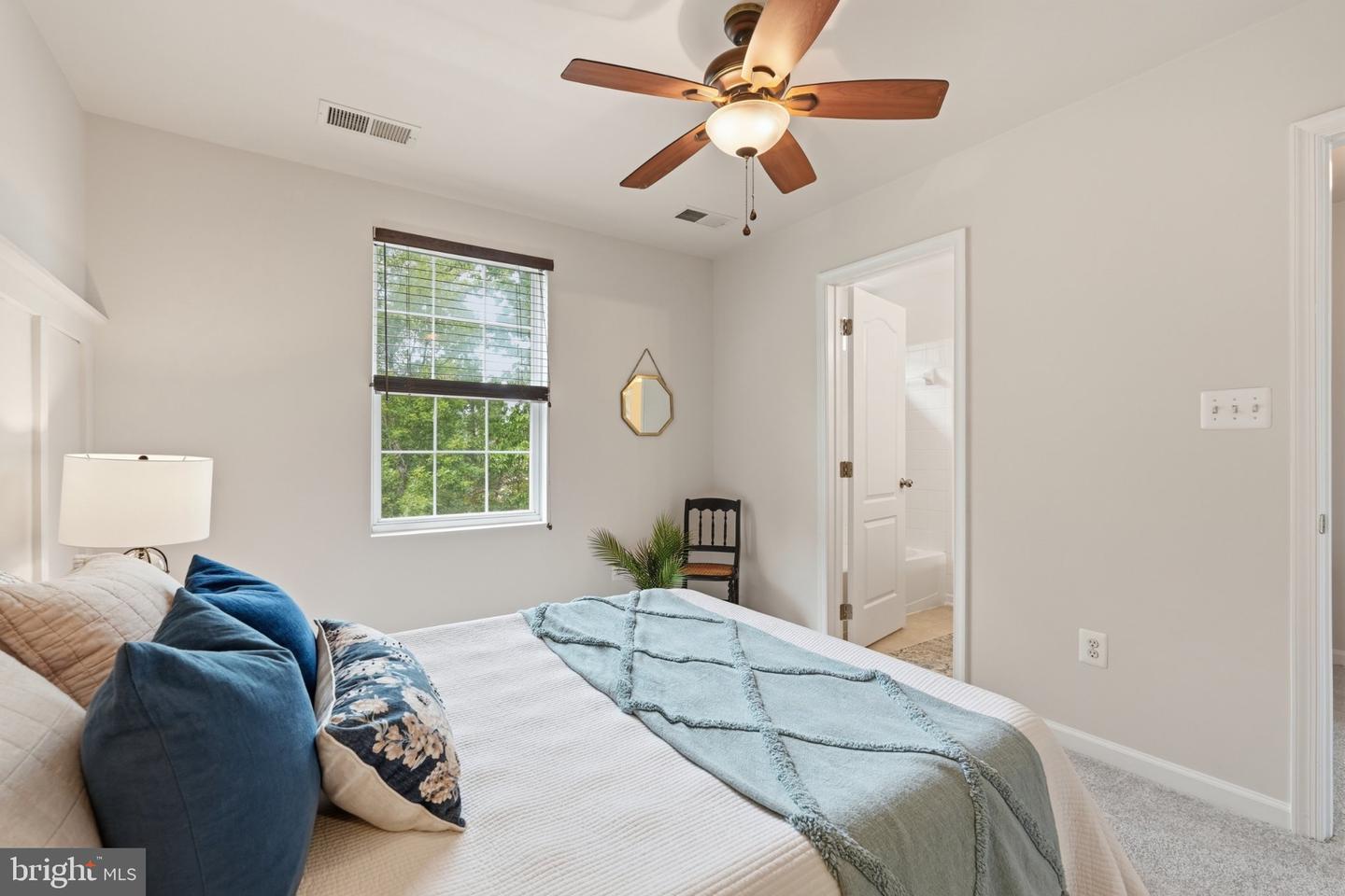 6852 Warfield St Property Photo 15