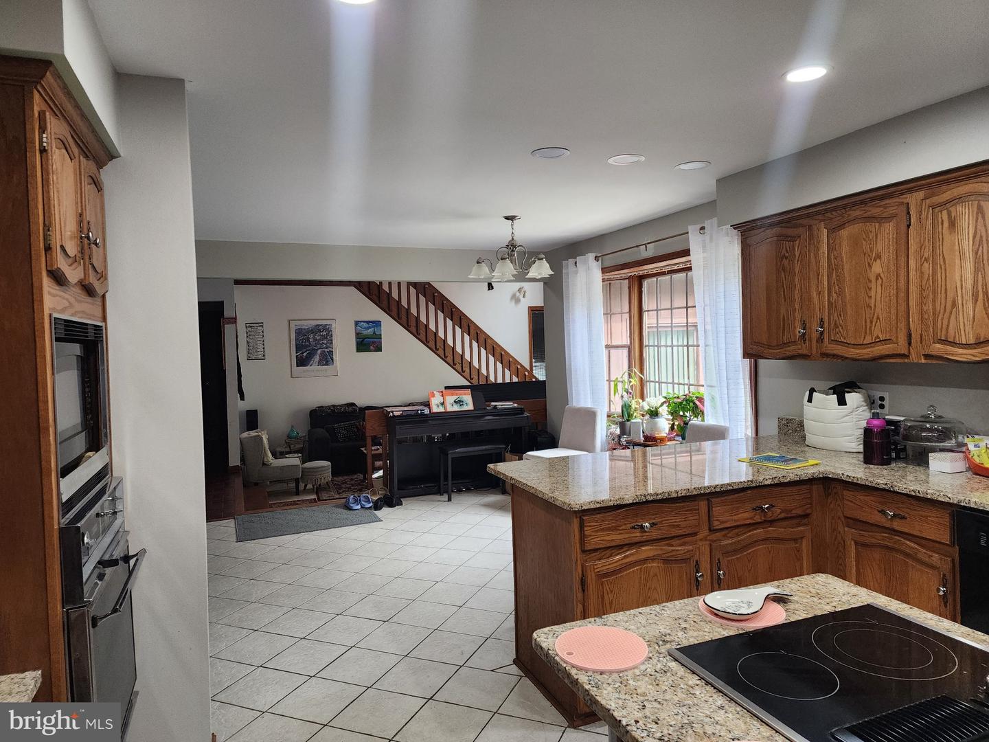 1377 Teaberry Ln E Property Photo 12