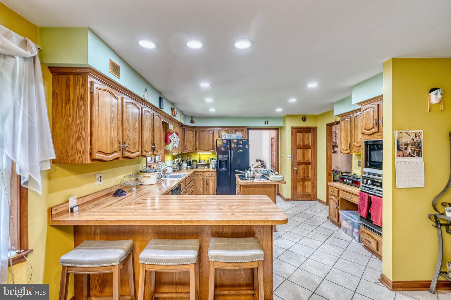 1377 Teaberry Ln E Property Photo 32
