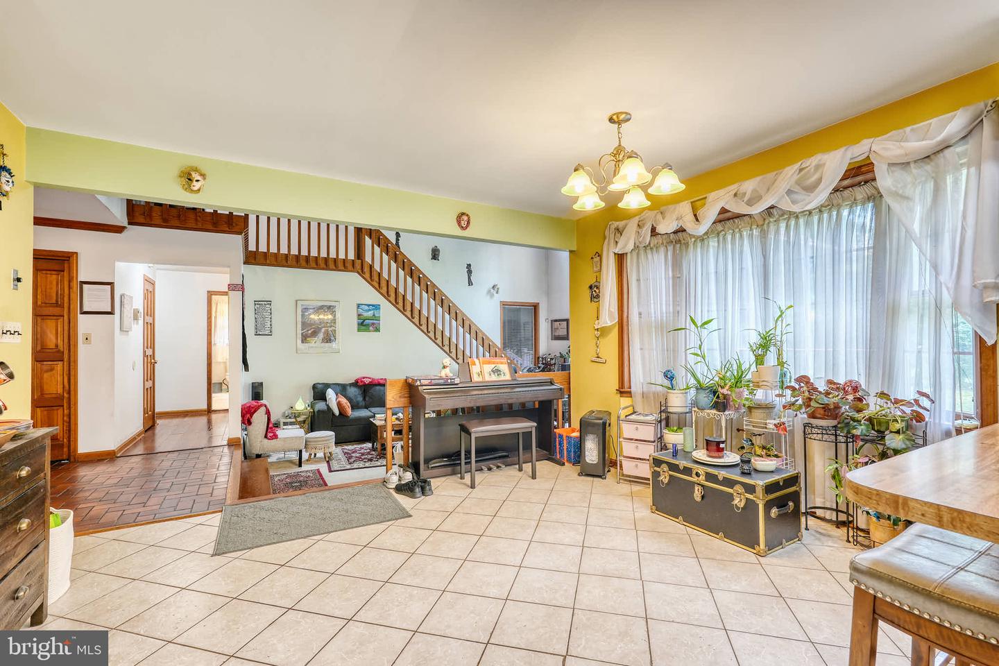 1377 Teaberry Ln E Property Photo 35