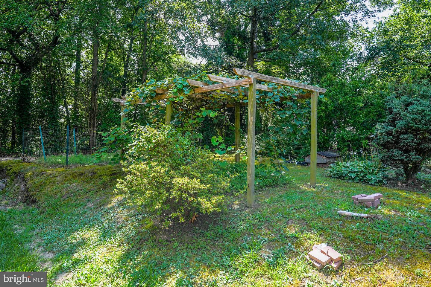 1377 Teaberry Ln E Property Photo 66